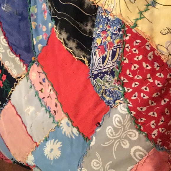 Vintage handmade patchwork accent pillow - Picture 10 of 11